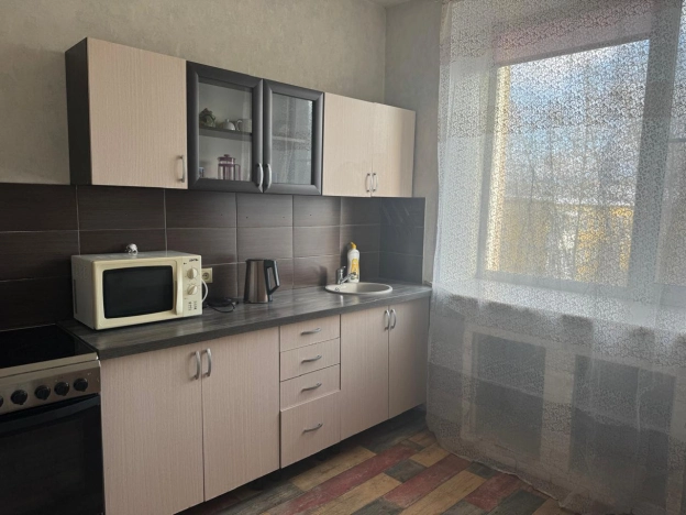 Купить однокомнатную квартиру в Новосибирской области. Вариант № 9555439, 5, площадь -  квм, цена 5150000 рублей