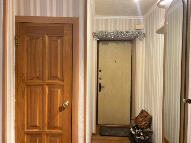 Купить трехкомнатную квартиру на улице Лихарево в Рязанской области. Вариант № 5922182, 28, площадь -  квм, цена 1580000 рублей