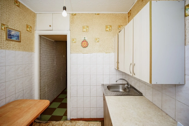 Купить квартиру в Омске. Вариант № 8912675, 7, площадь -  квм, цена 3600000 рублей