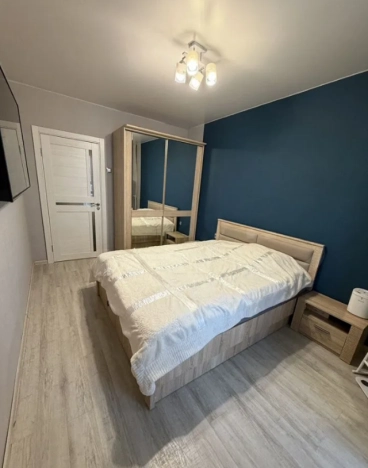 Купить трехкомнатную квартиру в Новосибирске. Вариант № 9856570, 4, площадь -  квм, цена 6130000 рублей