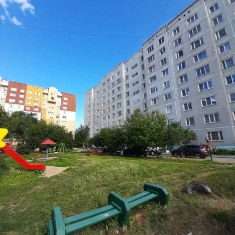 Купить двухкомнатную квартиру на улице Николая Худенко в Омске. Вариант № 32170, 0, площадь -  квм, цена 4590000 рублей