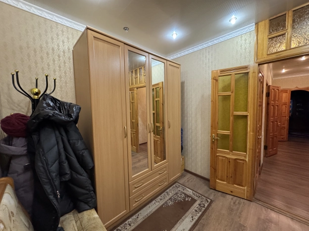 Купить двухкомнатную квартиру в Старом Осколе. Вариант № 23567, 17, площадь -  квм, цена 6500000 рублей