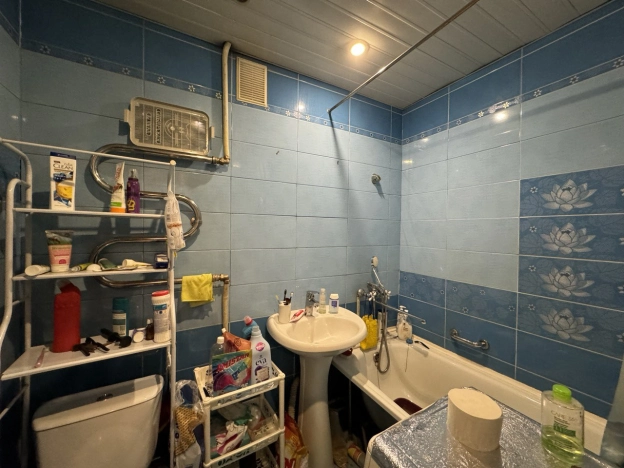 Купить двухкомнатную квартиру в Микрорайоне Китой, Ангарск в Ангарске. Вариант № 33455, 10, площадь -  квм, цена 2650000 рублей