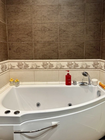 Купить двухкомнатную квартиру в Красногорске. Вариант № 3785481, 12, площадь -  квм, цена 17200000 рублей