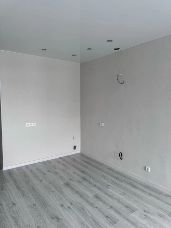 Купить квартиру на улице Молодёжный проспект в Кемерове. Вариант № 40398, 6, площадь -  квм, цена 9300000 рублей