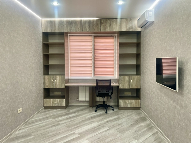 Купить двухкомнатную квартиру в Новороссийске. Вариант № 8280414, 14, площадь -  квм, цена 17000000 рублей