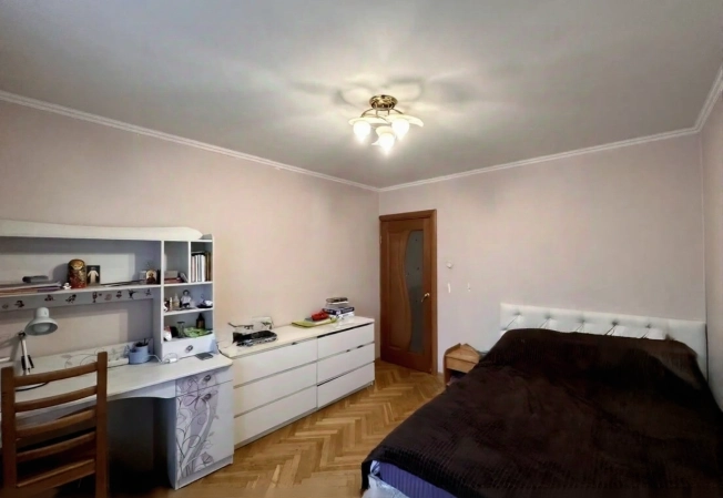 Купить трехкомнатную квартиру у метро Площадь Мужества в Санкт-Петербурге. Вариант № 47969, 4, площадь -  квм, цена 19500000 рублей