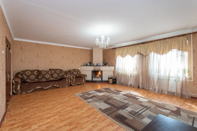 Купить дом на улице Матросова в Республике Башкортостан. Вариант № 6139330, 7, площадь -  квм, цена 9500000 рублей