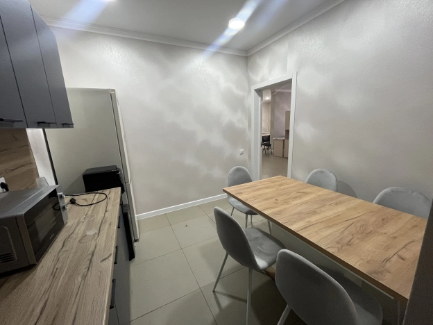 Купить коммерческую недвижимость свободного назначения в Ростове-на-Дону. Вариант № 2603905, 8, площадь -  квм, цена 15000000 рублей