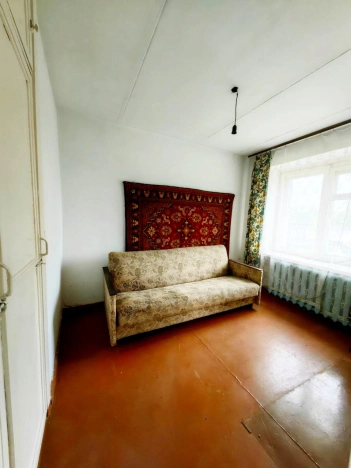 Купить трехкомнатную квартиру на улице Пионерская в Новосибирской области. Вариант № 25024, 17, площадь -  квм, цена 3650000 рублей