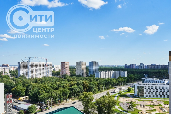 Купить трехкомнатную квартиру в Воронеже. Вариант № 3003270, 20, площадь -  квм, цена 9600000 рублей