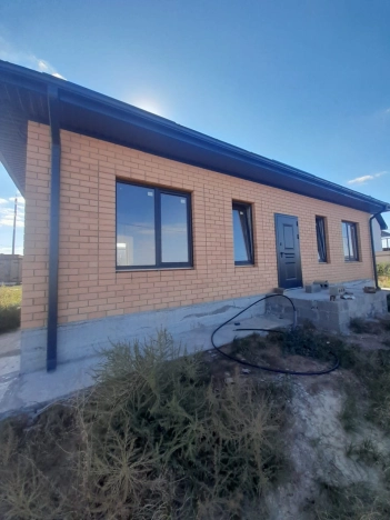 Купить дом в Элисте. Вариант № 5921992, 4, площадь -  квм, цена 6900000 рублей