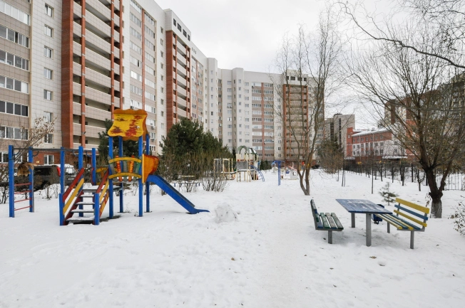 Купить четырехкомнатную квартиру в Новосибирской области. Вариант № 9426424, 40, площадь -  квм, цена 13500000 рублей