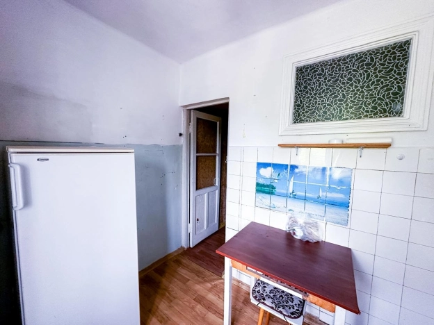 Купить двухкомнатную квартиру в Новороссийске. Вариант № 50035, 4, площадь -  квм, цена 5600000 рублей