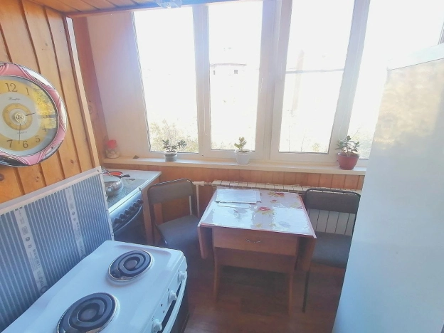 Купить квартиру на улице Революции 1905 года в Улан-Удэ. Вариант № 6706554, 4, площадь -  квм, цена 4700000 рублей