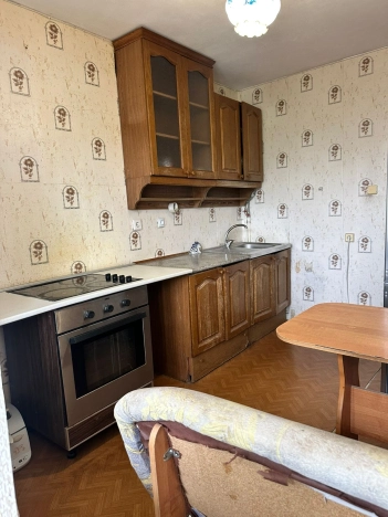 Купить квартиру на вторичке в Уфе. Вариант № 894122, 16, площадь -  квм, цена 4200000 рублей