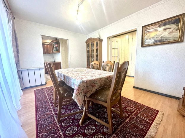 Купить трехкомнатную квартиру в Калуге. Вариант № 42880, 11, площадь -  квм, цена 11199000 рублей