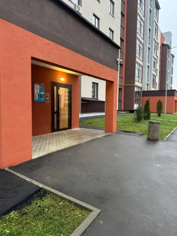 Купить трехкомнатную квартиру на улице Мичурина в Владимире. Вариант № 9284377, 16, площадь -  квм, цена 13999900 рублей