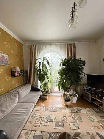 Купить двухкомнатную квартиру в Октябрьском. Вариант № 2669, 3, площадь -  квм, цена 3750000 рублей