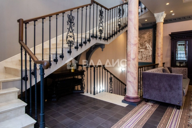 Снять квартиру в Москве. Вариант № 39095, 9, площадь -  квм, цена 800000 рублей