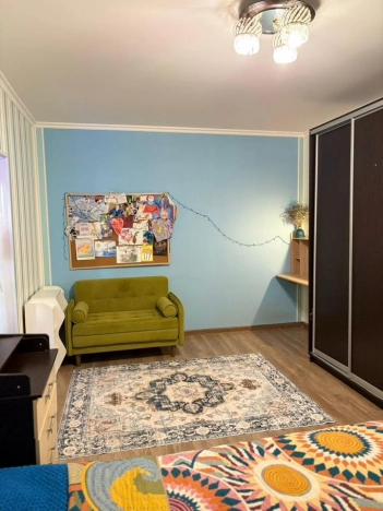 Купить квартиру в Москве. Вариант № 10429741, 4, площадь -  квм, цена 15000000 рублей