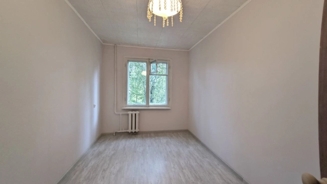 Купить квартиру на улице проспект Строителей в Смоленске. Вариант № 5225418, 6, площадь -  квм, цена 3600000 рублей