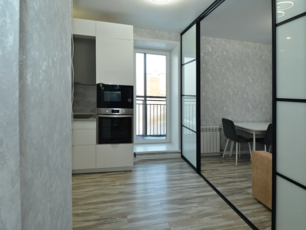 Купить однокомнатную квартиру в ЦАО в Новосибирске. Вариант № 10004, 2, площадь -  квм, цена 6990000 рублей