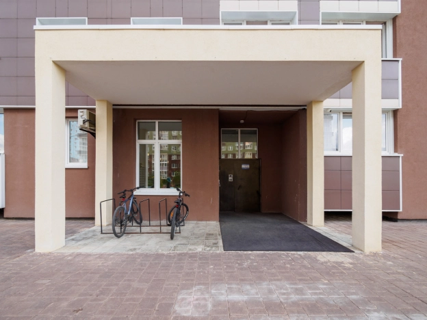 Купить однокомнатную квартиру в Омске. Вариант № 3994210, 18, площадь -  квм, цена 5999000 рублей