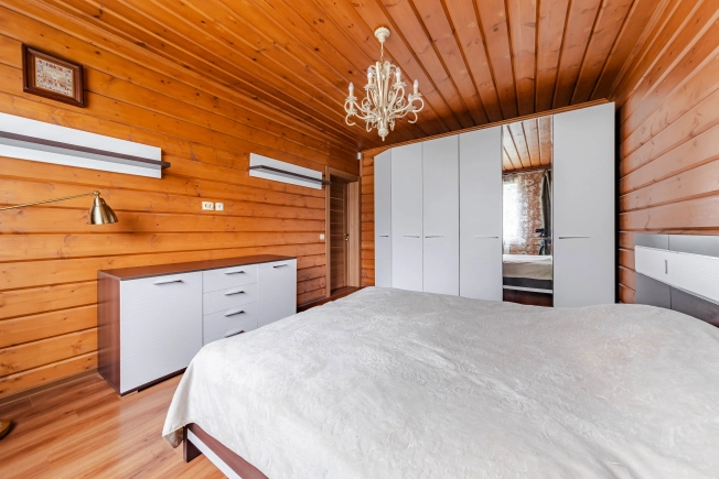 Купить дом в Санкт-Петербурге. Вариант № 3472619, 33, площадь -  квм, цена 24999999 рублей