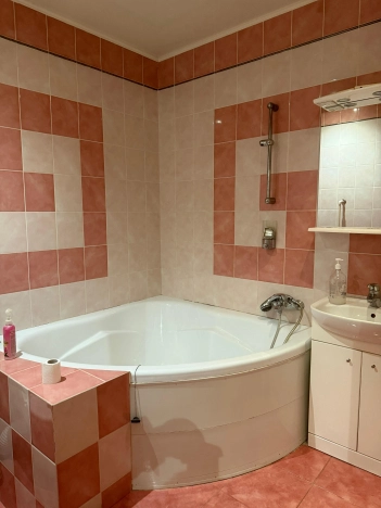 Купить коммерческую недвижимость свободного назначения в Рязани. Вариант № 9307820, 4, площадь -  квм, цена 8000000 рублей