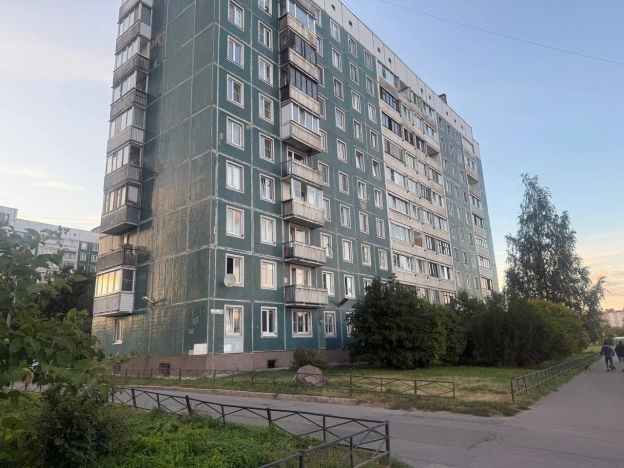 Купить пятикомнатную квартиру в Санкт-Петербурге. Вариант № 450389, 13, площадь -  квм, цена 9150000 рублей