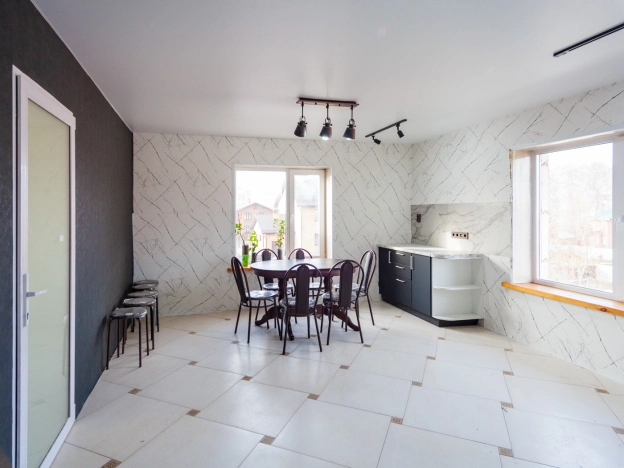 Купить дом на улице Благодарная в Бердске. Вариант № 12825, 2, площадь -  квм, цена 18500000 рублей