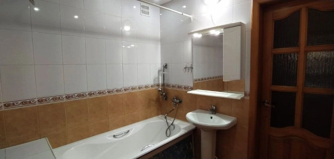 Купить четырехкомнатную квартиру в Новосибирской области. Вариант № 3087385, 12, площадь -  квм, цена 16990000 рублей