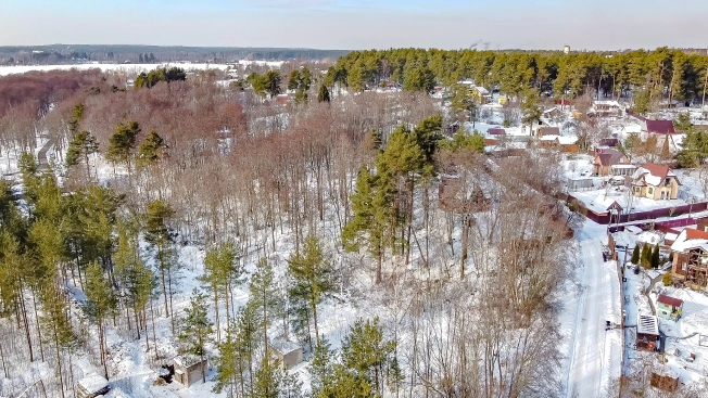 Купить земельный участок на улице Цветочная в Республике Карелия. Вариант № 987392, 18, площадь -  квм, цена 1850000 рублей