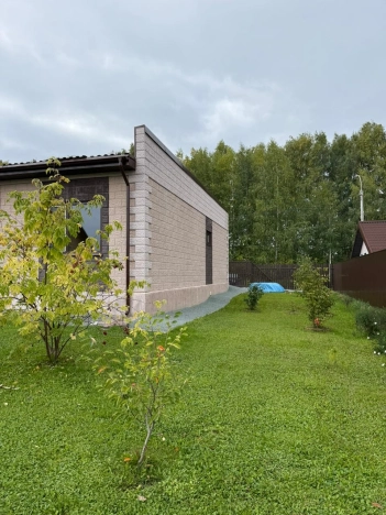 Купить дом в районе Заельцовский в Новосибирске. Вариант № 4131512, 3, площадь -  квм, цена 17900000 рублей