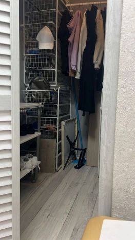 Купить однокомнатную квартиру на улице Олега Кошевого в Калининграде. Вариант № 3820295, 6, площадь -  квм, цена 4100000 рублей