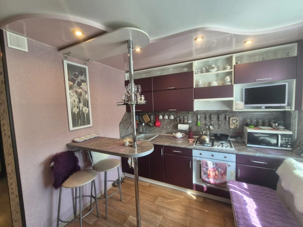 Купить двухкомнатную квартиру в Сыктывкаре. Вариант № 42073, 14, площадь -  квм, цена 5900000 рублей