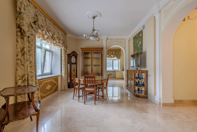 Купить дом в Долгопрудном. Вариант № 20974, 17, площадь -  квм, цена 55990000 рублей