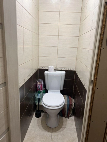 Купить трехкомнатную квартиру в Санкт-Петербурге. Вариант № 9887361, 6, площадь -  квм, цена 9550000 рублей