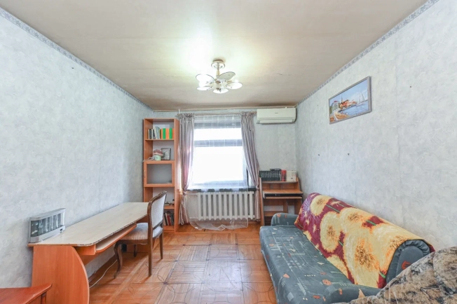 Купить трехкомнатную квартиру в районе Кировский в Ростове-на-Дону. Вариант № 33672, 7, площадь -  квм, цена 7200000 рублей