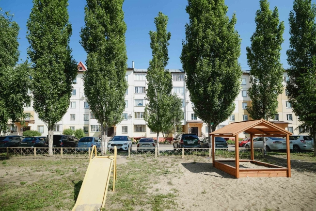 Купить двухкомнатную квартиру на улице Молодогвардейская в Омске. Вариант № 56290, 26, площадь -  квм, цена 6200000 рублей