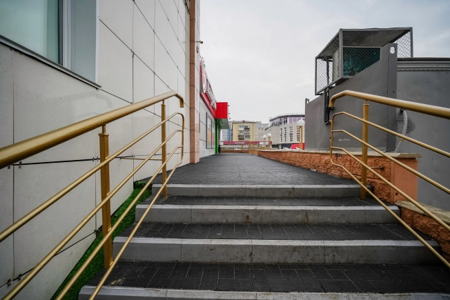 Купить готовый бизнес в Омске. Вариант № 54952, 36, площадь -  квм, цена 160000000 рублей