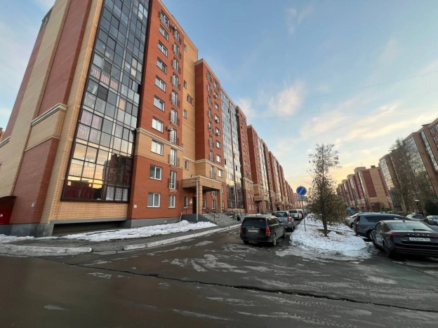 Купить Студию у метро Заельцовская в Новосибирске. Вариант № 7972656, 12, площадь -  квм, цена 3600000 рублей