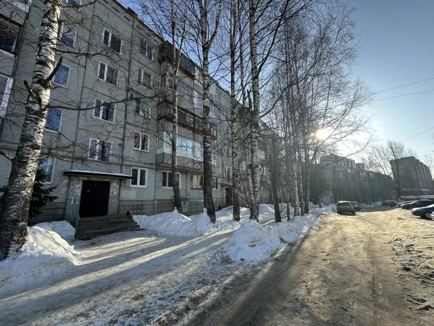 Купить двухкомнатную квартиру в Сыктывкаре. Вариант № 27362, 16, площадь -  квм, цена 4740000 рублей