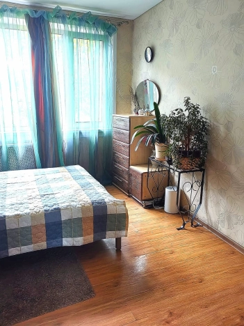 Купить трехкомнатную квартиру в районе Калининский в Новосибирске. Вариант № 2595269, 7, площадь -  квм, цена 4400000 рублей