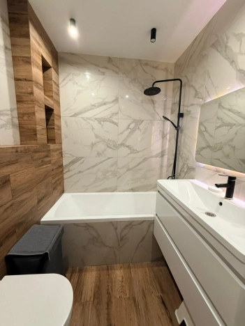 Снять квартиру в Тобольске. Вариант № 8778555, 14, площадь -  квм, цена 70000 рублей