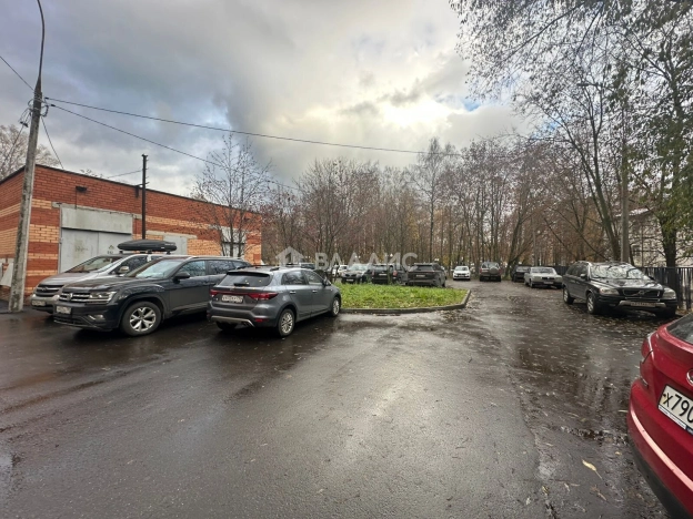 Купить двухкомнатную квартиру на улице Любучанский переулок в Москве. Вариант № 10275140, 4, площадь - квм, цена 19800000 рублей