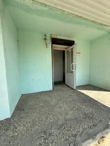 Купить коммерческую недвижимость в Элисте. Вариант № 50506, 3, площадь -  квм, цена 2700000 рублей