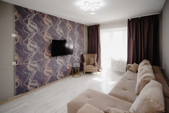 Купить двухкомнатную квартиру в Омске. Вариант № 3468145, 2, площадь -  квм, цена 5600000 рублей