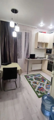 Купить двухкомнатную квартиру в Ростовской области. Вариант № 9511930, 4, площадь -  квм, цена 6950000 рублей